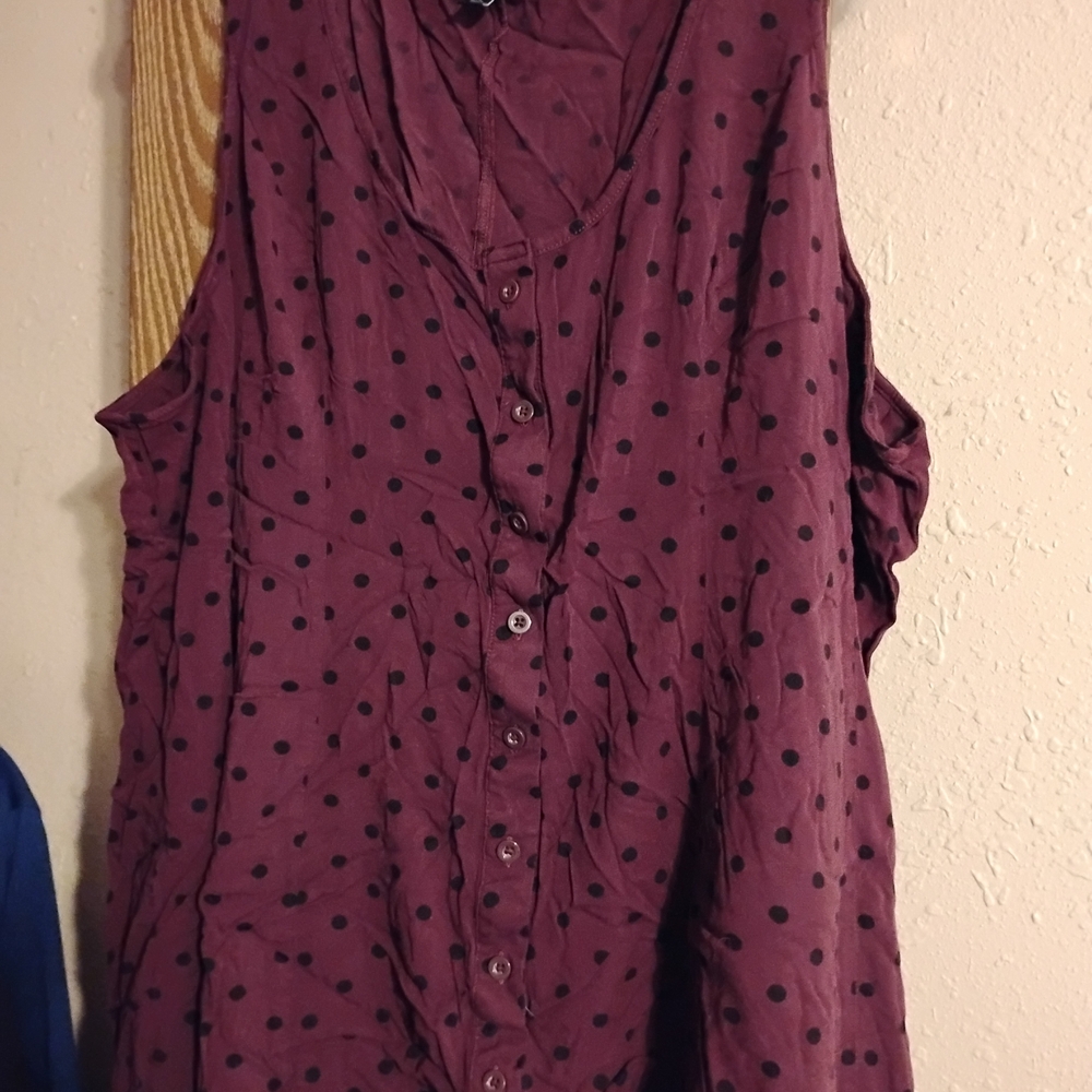 Torrid Burgundy Polka Dot Button Down Shirt Size 4